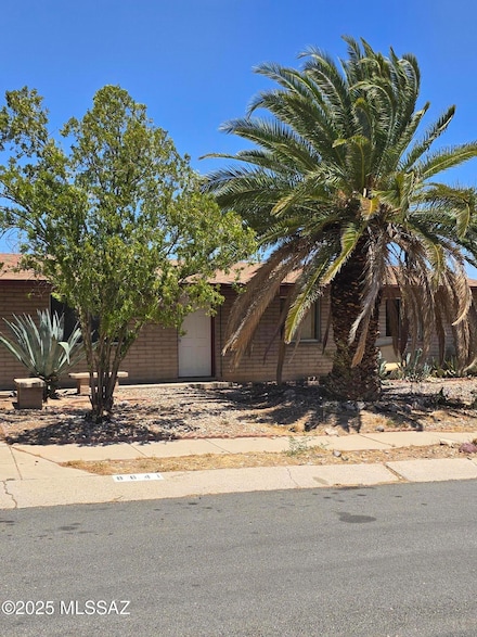8641 E Desert Aire St, Tucson, AZ 85730