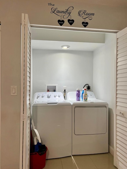 12026 Suellen Cir, Wellington, FL 33414