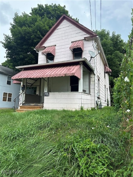 1269 Moore St, Akron, OH 44301