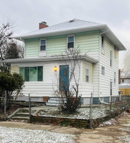 302 E Fox St, South Bend, IN 46613