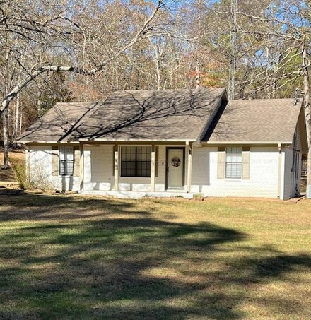 221 Ridgewood Rd, Winfield, AL 35594