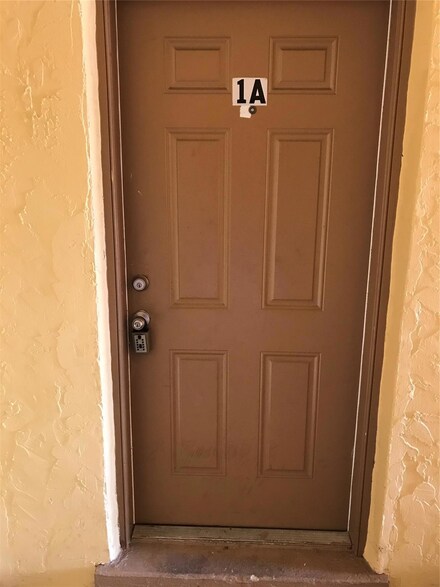 2946 NW 55th Ave Unit 1A, Lauderhill, FL 33313