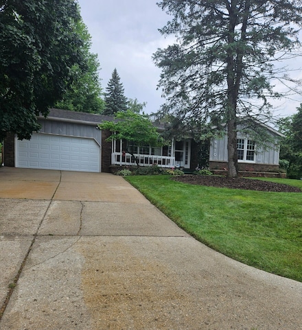 4810 Grandview Dr, Ypsilanti, MI 48197