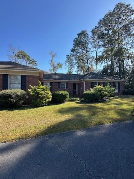 310 Dogwood Ave, Douglas, GA 31533