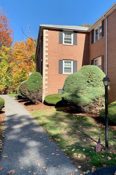 57 Sylvan St Unit 3B, Danvers, MA 01923