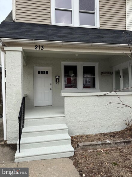 213 E Brown St, Norristown, PA 19401