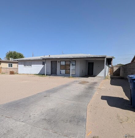1211 S 9th Ave, Yuma, AZ 85364
