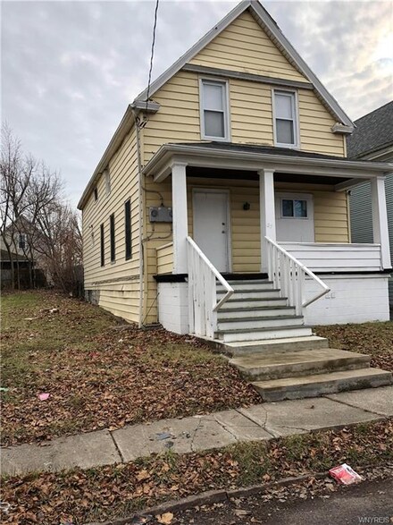 37 Antwerp St, Buffalo, NY 14211