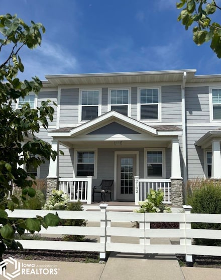 2102 Sapphire Ln, Fairfield, IA 52556