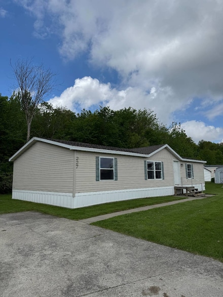 5330 Goshen Rd Unit 227, Fort Wayne, IN 46818