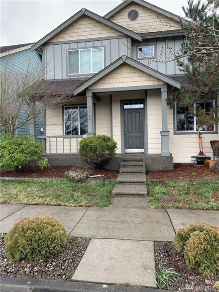 6038 Radiance Blvd E, Fife, WA 98424