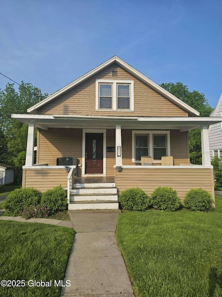 52 Phillips Ave, Canajoharie, NY 13317