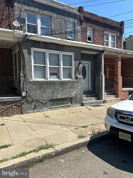 1329 Browning St, Camden, NJ 08104