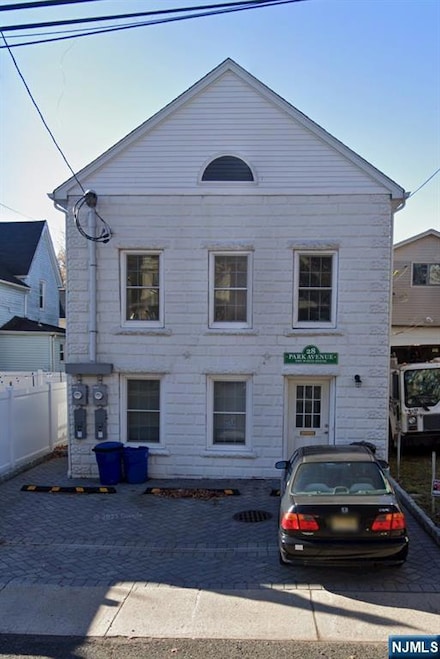 28 Park Ave, Dumont, NJ 07628