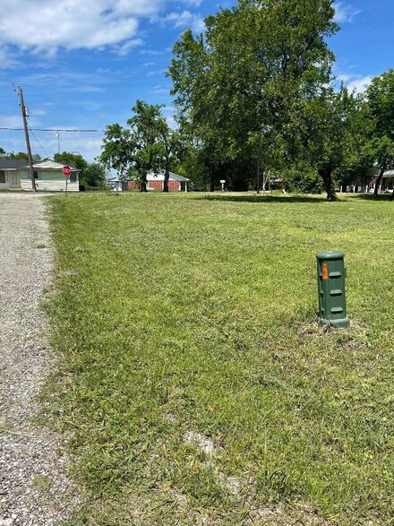 216 E Lamm St, Blue Ridge, TX 75424
