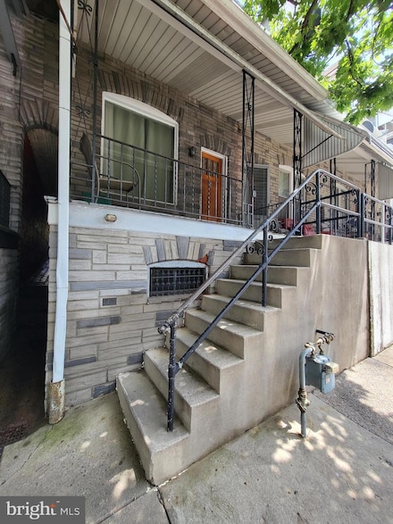 329 N 13th St, Reading, PA 19604