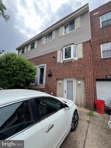 129 Laureba Ave, Stratford, NJ 08084