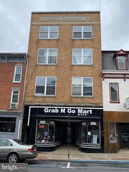 230 W Main St, Kutztown, PA 19530