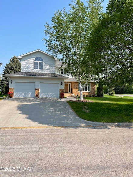 414 Sheridan St, Crookston, MN 56716
