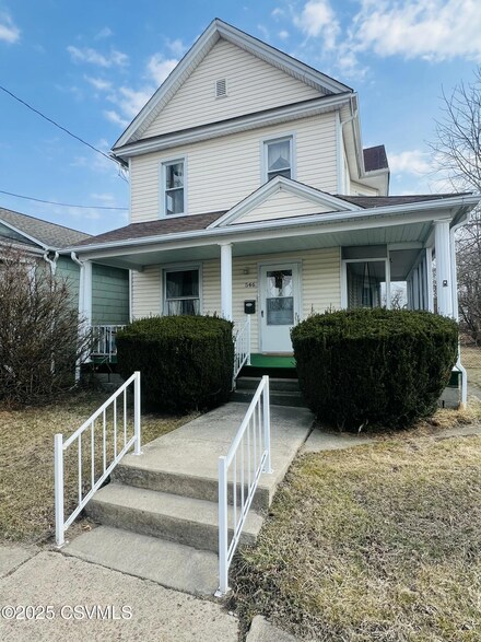 546 E 8th St, Berwick, PA 18603