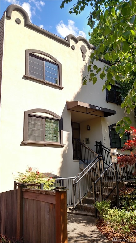 1820 24th Ave Unit 204, Seattle, WA 98122
