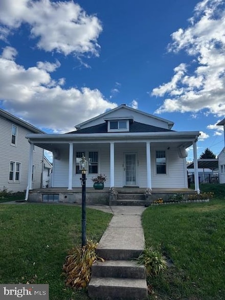 161 N 3rd St, Mount Wolf, PA 17347