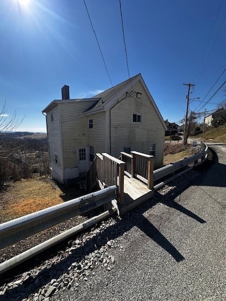 29 Wood St, Wilkes Barre, PA 18702