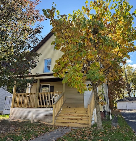 75 Cleveland Ave, Hartford, CT 06120