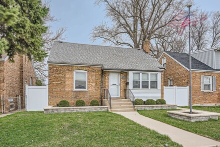 Real Estate & Homes for Sale in 60655 - Homes.com