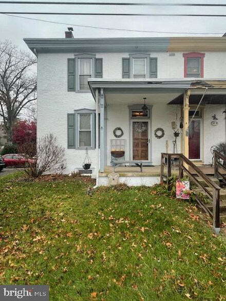 1977 Ridge Rd, Pottstown, PA 19465