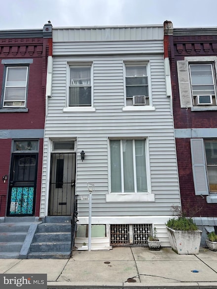 1761 Lecount St, Philadelphia, PA 19121