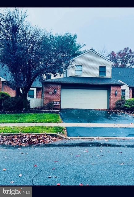 104 Cambridge Dr, Hershey, PA 17033