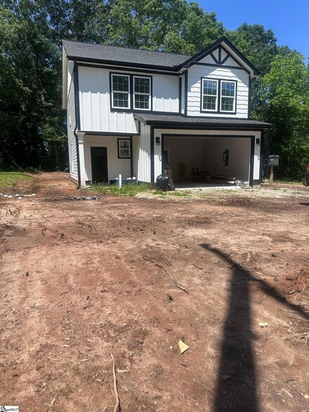 452 Tryon St, Spartanburg, SC 29301