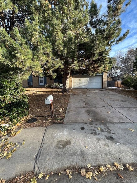 16032 E Floyd Ave, Aurora, CO 80013