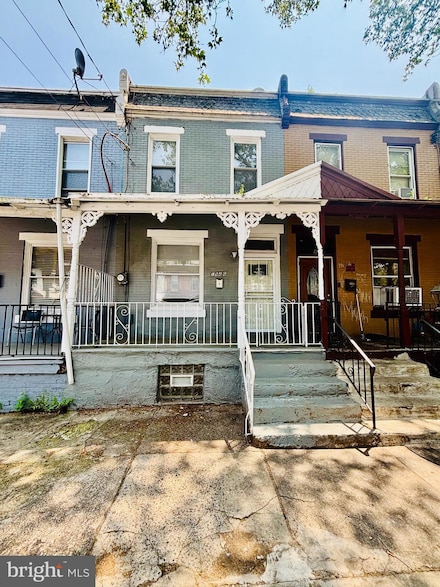 1946 Dennie St, Philadelphia, PA 19140