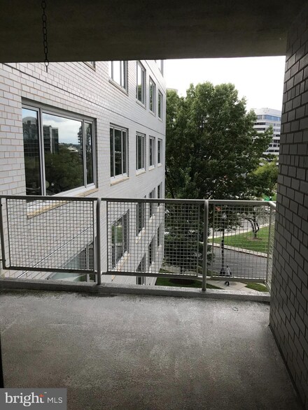 2475 Virginia Ave NW Unit 400, Washington, DC 20037