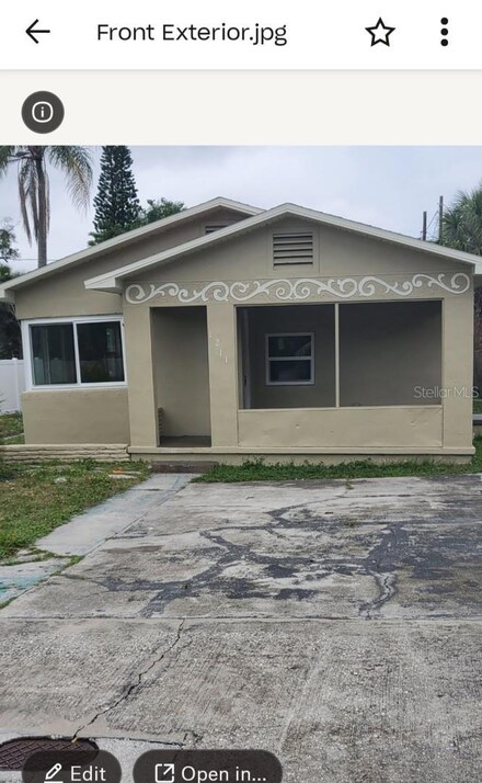 1211 9th Ave S, Saint Petersburg, FL 33705