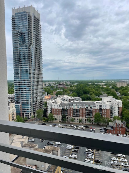 333 W Trade St Unit 1602, Charlotte, NC 28202