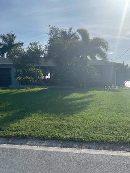 4607 Arlington Rd, Palmetto, FL 34221