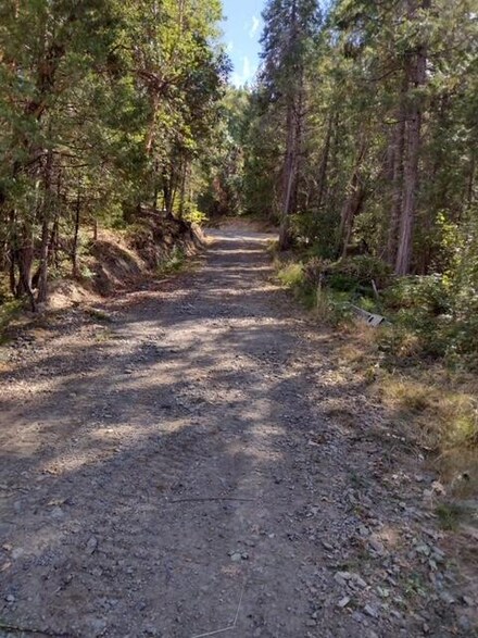 18509 Ditch Creek Rd, Rogue River, OR 97537