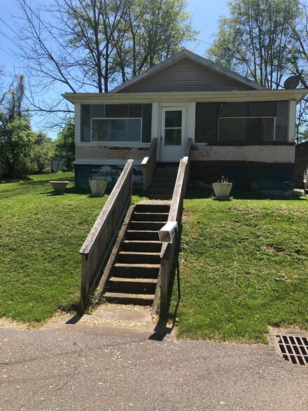 3904 Logan St, Ashland, KY 41101