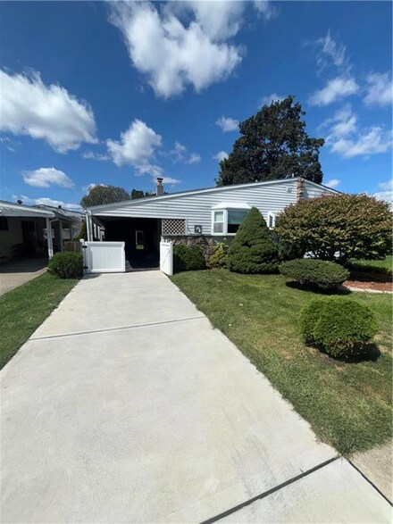 1515 Livingston St, Bethlehem, PA 18017