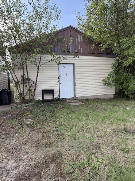 2743 E Ethel St, Wichita, KS 67219