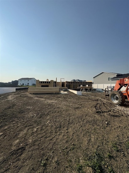 138 Mulberry Loop, Minot, ND 58703