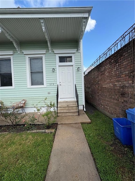 613 Valence St, New Orleans, LA 70115
