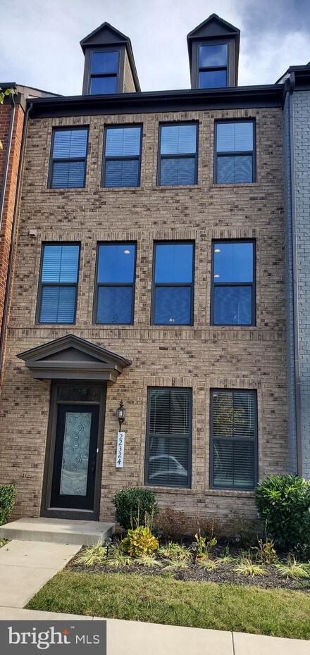 22324 Foundation Dr, Ashburn, VA 20148