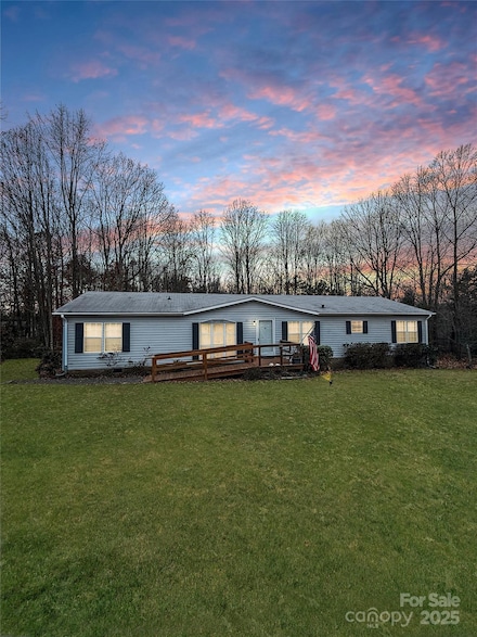 121 Haystack Ln, Olin, NC 28660