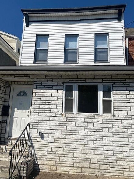 612 E 39th St, Brooklyn, NY 11203