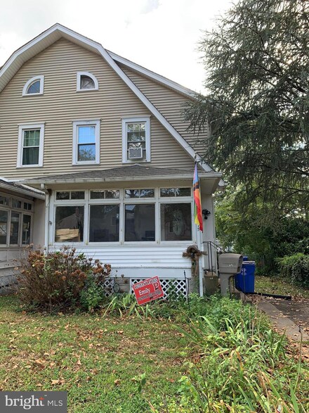 815 Garfield Ave, Palmyra, NJ 08065