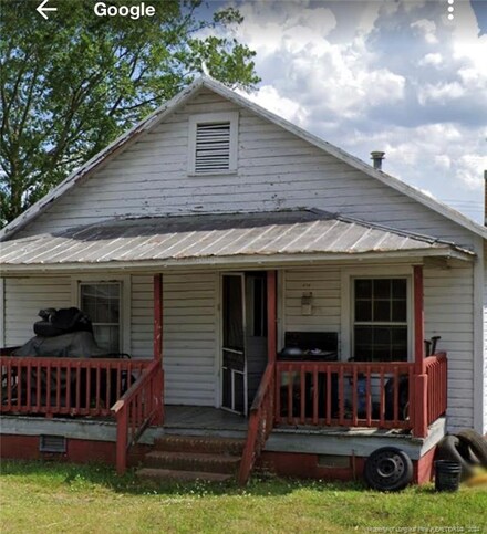 514 E 14th St, Lumberton, NC 28358